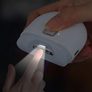 Nagelknipser mit LED-Licht